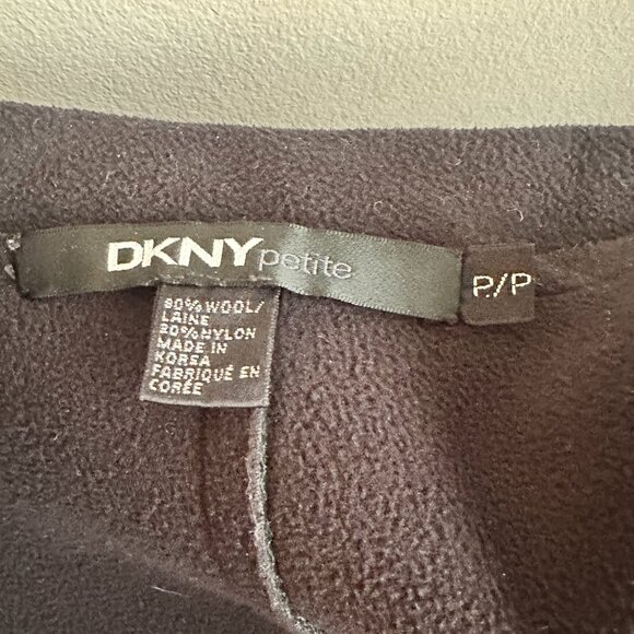DKNY dark grey wool coat with two way zipper. Size PP. - Picture 7 of 10